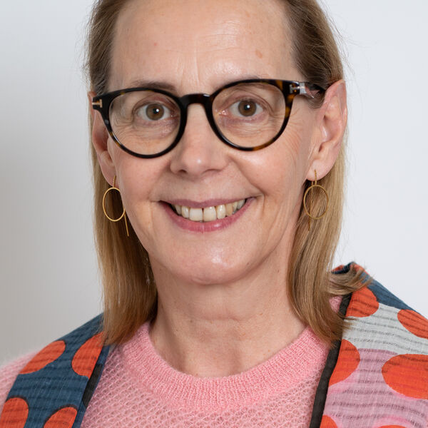 Dr. Margriet Box